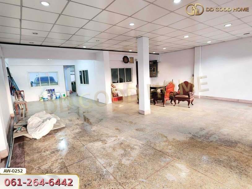 ขายอาคารพาณิชย์ 3.5 ชั้นพร้อมดาดฟ้า ริมถนนกาญจนาภิเษก บางบัวทอง-4