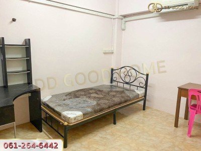 ขายอาคารพาณิชย์ 3 ชั้น ติดถนนเพชรเกษม ต.สนามจันทร์ จ.นครปฐม พร้อมห้องปล่อยเช่า