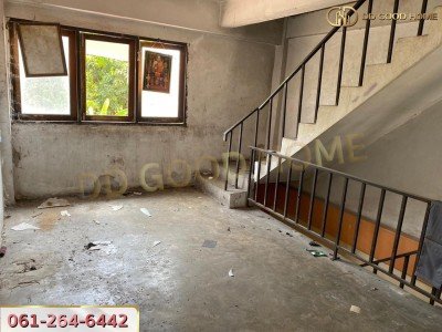 อาคารพาณิชย์ 3 ชั้น ซ.เพชรเกษม106 (พื้นที่สีเขียว) เหมาะสำหรับอยู่อาศัยและทำการค้า