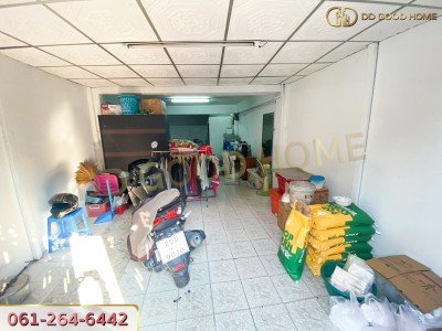 ขายอาคารพาณิชย์ 3.5 ชั้นพร้อมดาดฟ้า ซอยเอกชัย 10/1 ซอยร่วมสุข 1 เขตจอมทอง กทม.