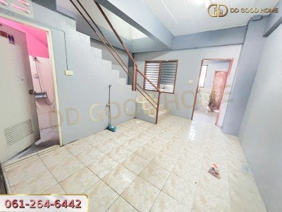 ขายอาคารพาณิชย์ 3.5 ชั้น ราชดำริห์ ต.ท่าราบ อ.เมืองเพชรบุรี จ.เพชรบุรี