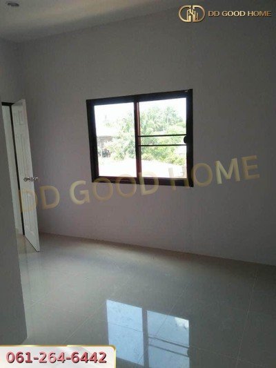 อาคารพาณิชย์ 2 ชั้น 2 คูหา ท่าสว่าง สุรินทร์ สามารถซื้อแยกคูหาได้