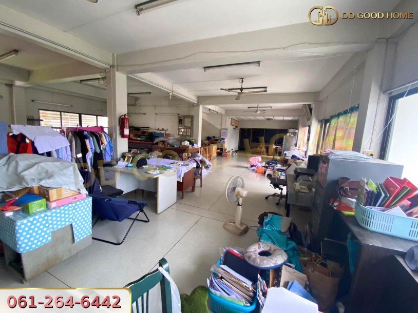 บ้านเดี่ยว หลังมุม 3.5 ชั้น ซอยเพชรเกษม 96 บางแค ใกล้รถไฟฟ้า-5