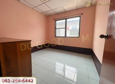 ทาวน์เฮ้าส์ 2 ชั้น หมู่บ้านนครทองปาร์ควิลล์ 3 ราคาต่ำกว่าล้าน!!