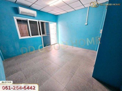 ทาวน์เฮ้าส์ 2 ชั้น หมู่บ้านสุขสันต์ 6 บางแค ภาษีเจริญ ใกล้รถไฟฟ้า