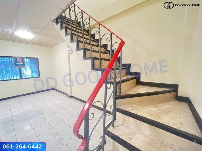 ขายด่วน!! ทาวน์เฮ้าส์หมู่บ้านศรีประจักษ์ 5