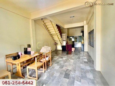 ทาวน์เฮ้าส์ 3 ชั้น หลังมุม หมู่บ้านสุภาวัลย์ รามอินทรา