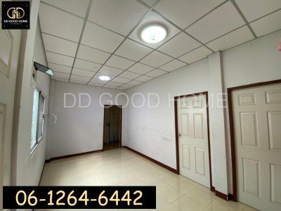 ขายทาวน์เฮาส์หมู่บ้านนิราวิลล์ (เอกชัย-โพธิ์แจ้) เฟส 1 แยก 7