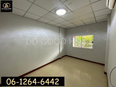 ขายทาวน์เฮาส์หมู่บ้านนิราวิลล์ (เอกชัย-โพธิ์แจ้) เฟส 1 แยก 7