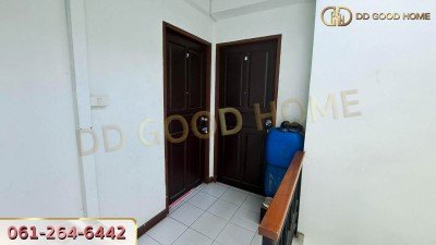 หอพักพร้อมบ้านอยู่ศัย 3 ชั้นครึ่ง ซ.รัตนาธิเบศร์ 22 ต.รัตนาธิเบศร์ จ.นนทบุรี