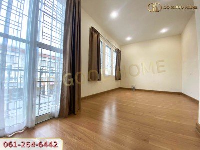 หมู่บ้านโกลเด้นท์ ทาวน์ 2 ปิ่นเกล้า-จรัญสนิทวงศ์ (Golden Town 2 Pinklao – Charansanitwong) ทาวน์เฮ้าส์ 2 ชั้น ต.บางกรวย