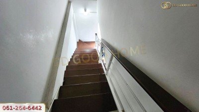 อาคารพาณิชย์ 2.5 ชั้น ย่านประตูน้ำพระอินทร์ ต.เชียงรากน้อย อ.บางปะอิน