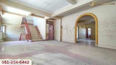 ตึกแถว 5 ชั้น 2 คูหา 20 ห้องนอน 5 ห้องน้ำ แขวง บางขุนนนท์ เขต บางกอกน้อย