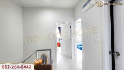 เดอะ มิราเคิล ประชาอุทิศ 90 (The Miracle Prachauthit 90) ทาวน์โฮม 2 ชั้น ต.คลองสวน อ.พระสมุทรเจดีย์