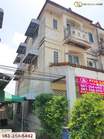 อาคารพาณิชย์ 3 ชั้น หมู่บ้าน Kc รามอินทรา 1 แขวง สามวาตะวันตก เขต มีนบุรี