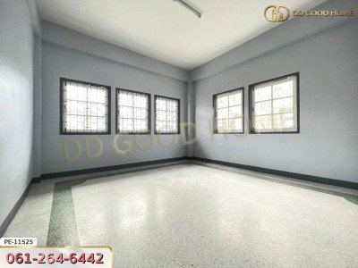 อาคารพาณิชย์ 3 ชั้นครึ่ง 12 ตร.ว. ต.บางเลน อ.บางเลน