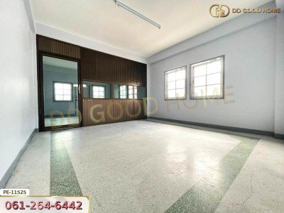 อาคารพาณิชย์ 3 ชั้นครึ่ง 12 ตร.ว. ต.บางเลน อ.บางเลน