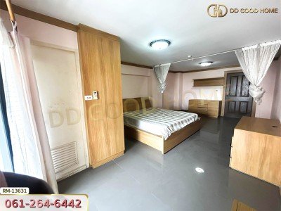 ฌ็องเซลิเซ่ ติวานนท์-ปากเกร็ด นนทบุรี