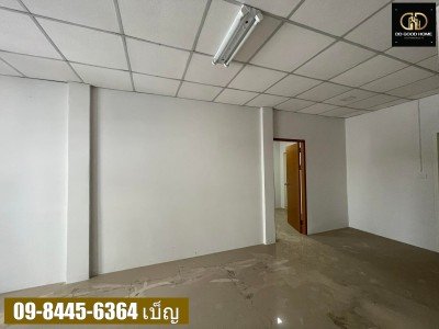 ตึกแถว 3 ชั้น 2 คูหา ในตลาดหนองแขม-11