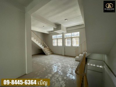 ตึกแถว 3 ชั้น 2 คูหา ในตลาดหนองแขม-10