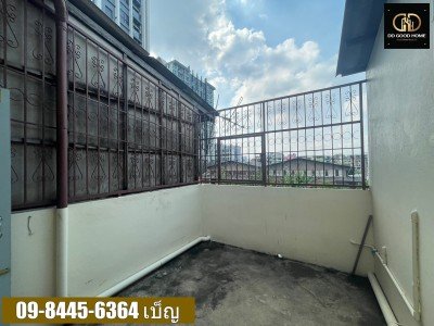 ตึกแถว 3 ชั้น ซ.เพชรเกษม 64/1-12