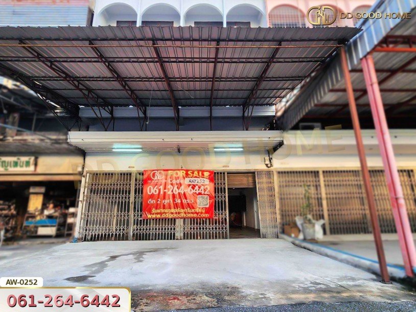 ขายอาคารพาณิชย์ 3.5 ชั้นพร้อมดาดฟ้า ริมถนนกาญจนาภิเษก บางบัวทอง-2