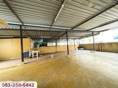 อาคารพาณิชย์ 3.5 ชั้น 3 คูหาตีทะลุกัน ซอย นวมินทร์ ต.คลองกุ่ม-4