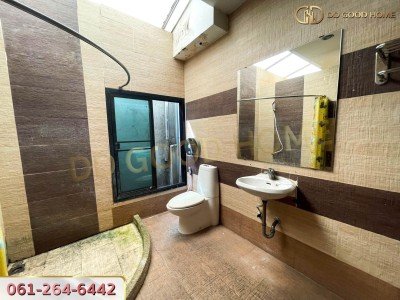 อาคารพาณิชย์ 3.5 ชั้น 3 คูหาตีทะลุกัน ซอย นวมินทร์ ต.คลองกุ่ม-9