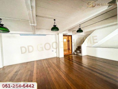 อาคารพาณิชย์ 3.5 ชั้น 3 คูหาตีทะลุกัน ซอย นวมินทร์ ต.คลองกุ่ม-8