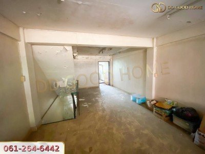 ขายอาคารพาณิชย์ 3 ชั้นครึ่ง ซ.เพชรเกษม 81 (86/26) ราคาพิเศษ!!