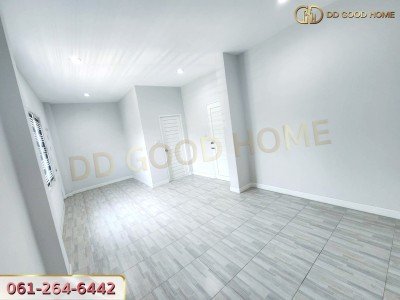 ขายบ้านแฝด 2 ชั้น ซอยพระราม 2 บ้านใหม่พร้อมอยู่ (1/3)