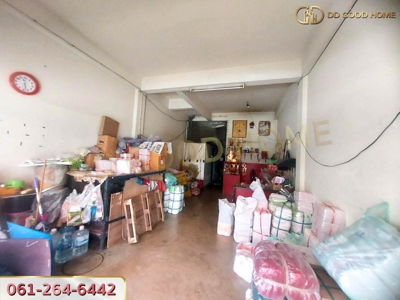 อาคารพาณิชย์ 3 ชั้นครึ่ง หมู่บ้านสินสมบูรณ์ สาย 4 หลังมุม-2