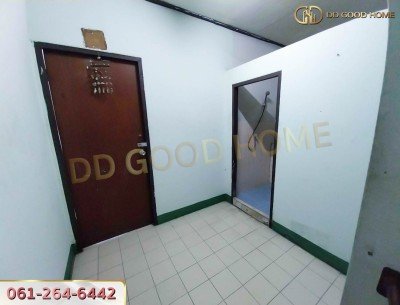 ขายทาวน์เฮาส์ 2 ชั้น บ้านศรีสามพราน ต.ท่าตลาด-4