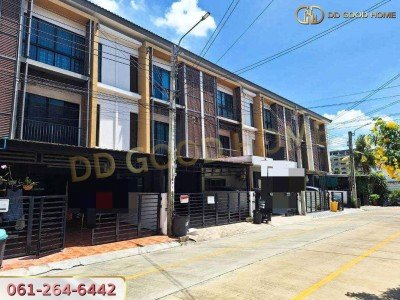 ขายทาวน์โฮม 3 ชั้น เดอะคอนเนค อัพ 3 วงแหวน-บางแค ใกล้ MRT หลักสอง-10