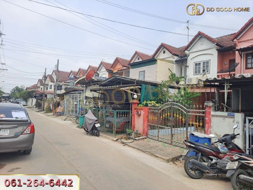 ขายทาวน์เฮ้าส์ หมู่บ้านจิตรณรงค์ 21 ซ.กระทุ่มล้ม 32-3