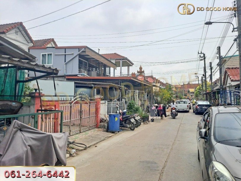 ขายทาวน์เฮ้าส์ หมู่บ้านจิตรณรงค์ 21 ซ.กระทุ่มล้ม 32-4
