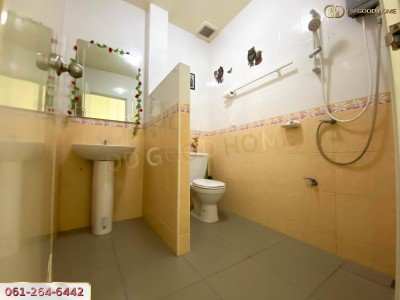 บ้านทาวน์เฮ้าส์ 2 ชั้น หลังริม ซอยหมู่บ้านทางรถไฟฝั่งตะวันตก อ.หัวหิน จ.ประจวบคีรีขันธ์