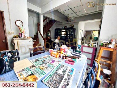 หมู่บ้านลลิษา แพรกษา (Baan Larisa Phraeksa) ทาวน์เฮ้าส์ 2 ชั้น หลังมุม ต.แพรกษา อ.เมืองสมุทรปราการ