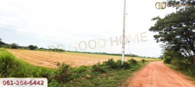 ที่ดินเปล่า 21 ไร่ 3 งาน 55 ตร.ว. ต.ศิลาลอย อ.สามร้อยยอด