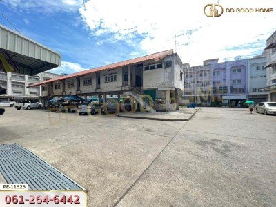 อาคารพาณิชย์ 3 ชั้นครึ่ง 12 ตร.ว. ต.บางเลน อ.บางเลน