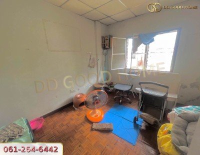 พิเชษฐ ร่มเกล้า 2 (Pichet Romklao 2) ทาวน์เฮาส์ 2 ชั้น ใกล้รถไฟฟ้า แขวง แสนแสบ เขต มีนบุรี